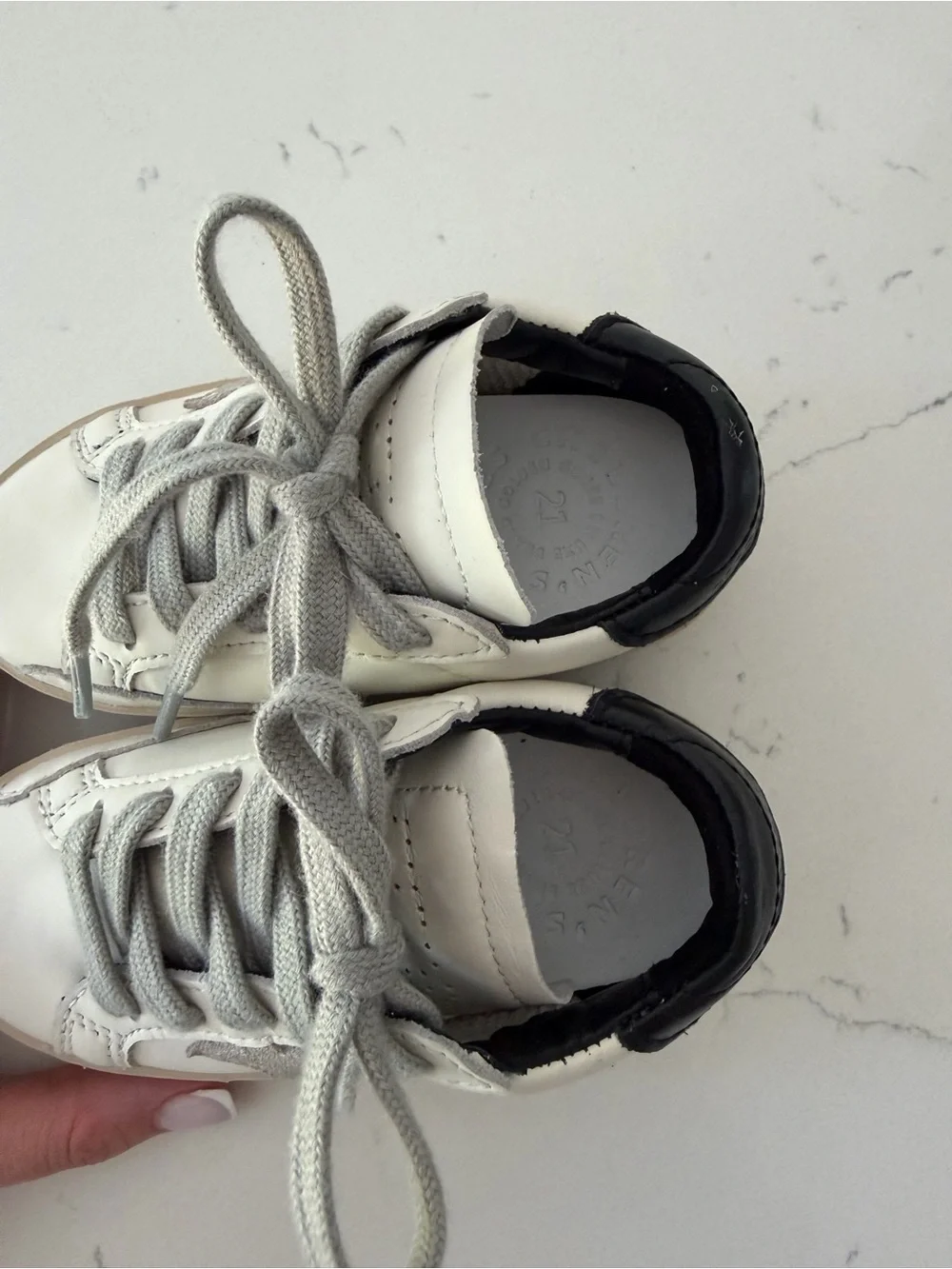 Golden Goose White Kids Sneakers with Grey Star - Size 21(5-5.5)